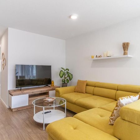 Unique: Zentrumsnahe 2 Zimmerwohnung In Villingen Mit Netflix 1 Og Esterno foto